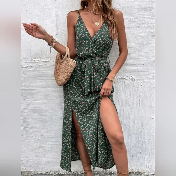 white christmas dresses Dark Green Linen Cotton Maxi Dress – Vintage Long Sleeve Boat Neck 1454 Emerald Green / Xs main image 1